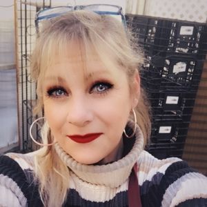 Meet your Posher, Deanna